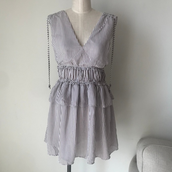 Line + Dot Tie-Sleeve Ruffle Striped Mini Dress - Picture 5 of 8